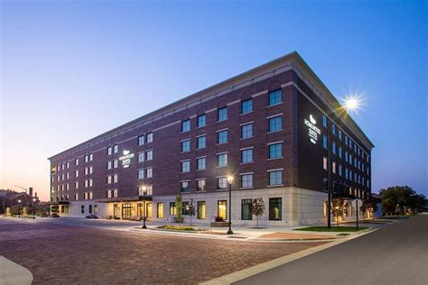 Homewood suites salina ks - Homewood Suites By Hilton Salina/Downtown Ks. 115 E Mulberry St Salina, KS 67401, US . 3-Star Hotel | Pet guests are welcome at Homewood Suites By Hilton Salina/Downtown Ks. Pet fee is $75/stay (1-4 nights) $125/stay (5+ nights). The number of pets allowed is 2. Pet weight limit is 75 lbs. ...